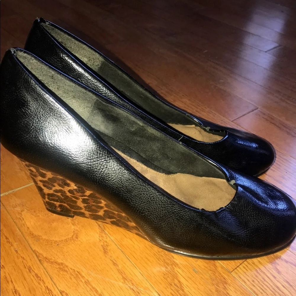A2 Aerosoles Cheetah Leopard Print Heel Wedges 8